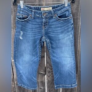 BKE “Kate” Women's Cropped Denim Capri Jeans. Size 27